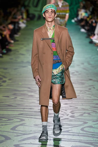 Look 2
